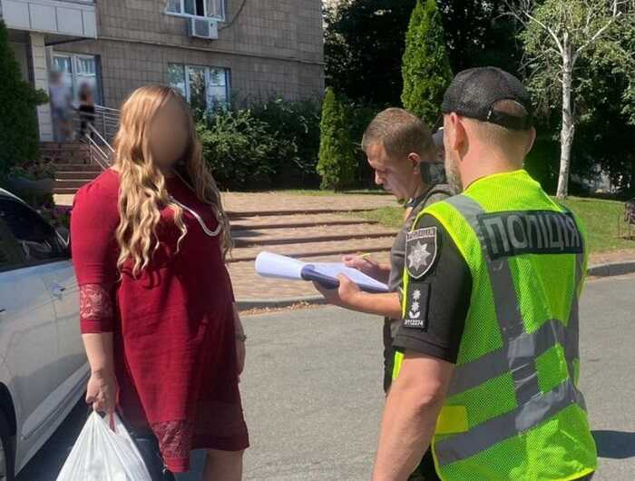 Повідомили про підозру зловмисниці, яка укладала фіктивний шлюб з ухилянтами та сприяла незаконному перетину держкордону