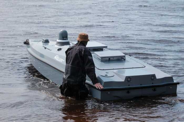 У ГУР показали, як морські дрони Magura нищать російські кораблі, гелікоптери та літаки в Чорному морі