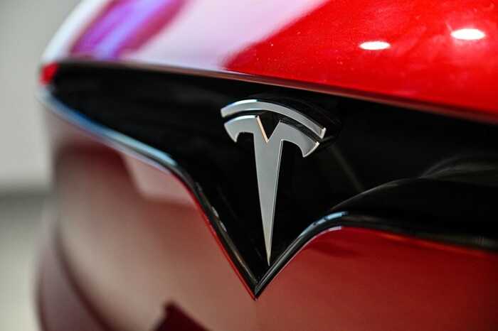 Tesla планує відновити імпорт запчастин з Китаю до США, — ЗМІ